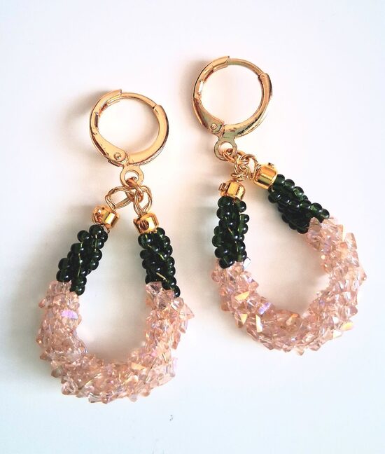 Ažūri stikla pērlīšu auskari 